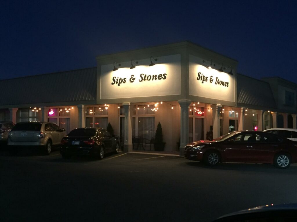 Sips & Stones Lounge and Eatery